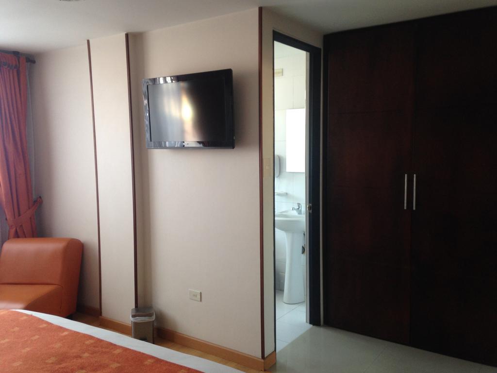 Hotel Plaza Muisca Tunja Bagian luar foto