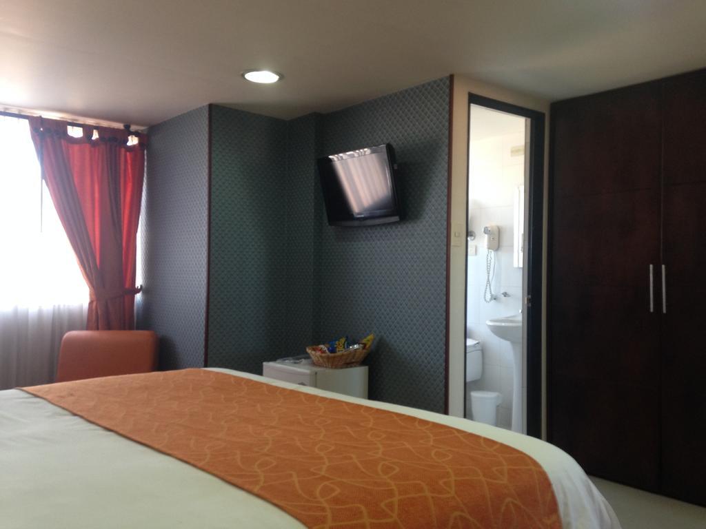Hotel Plaza Muisca Tunja Bagian luar foto
