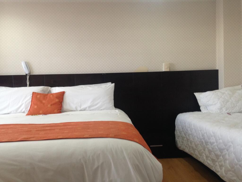 Hotel Plaza Muisca Tunja Bagian luar foto