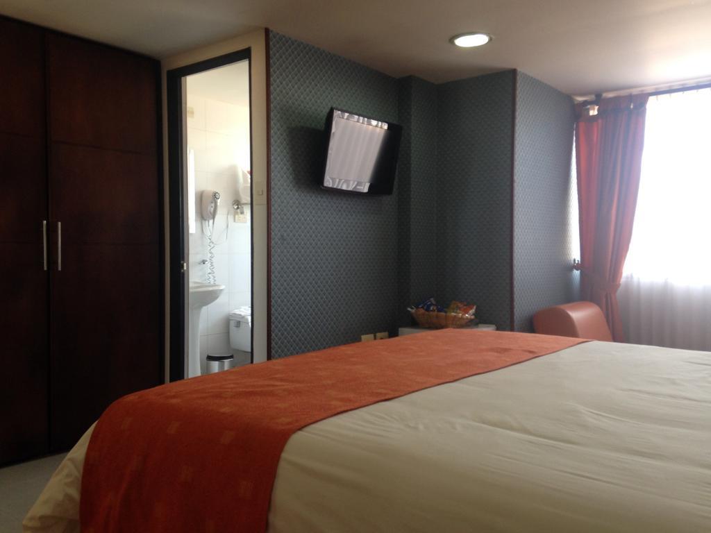 Hotel Plaza Muisca Tunja Bagian luar foto