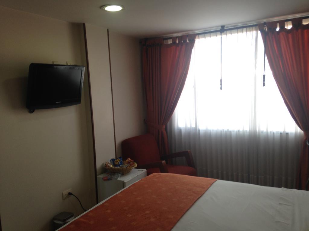Hotel Plaza Muisca Tunja Bagian luar foto